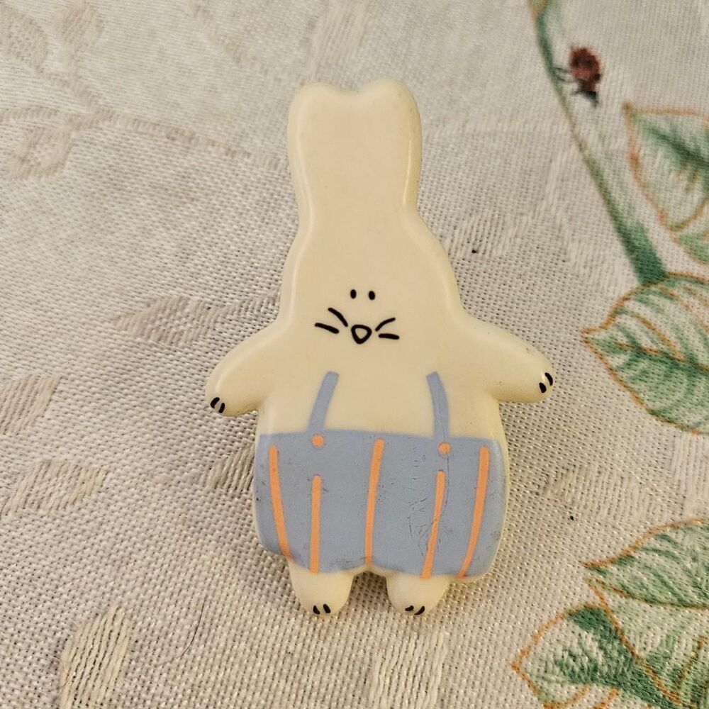 vintage kawaii cottagecore bunny in overalls brooch